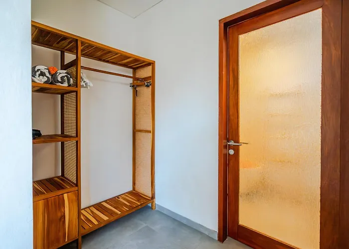 New Luxury Villa, 5 Min To Villa Seminyak