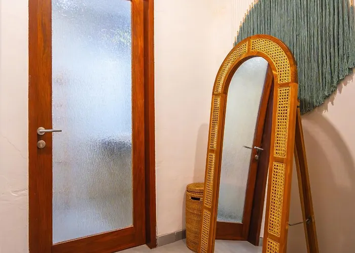 New Luxury Villa, 5 Min To *